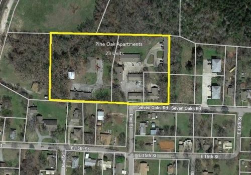 1507 Pine St, Bonham, TX 75418-3153