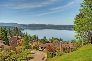 1635 207th Ave, Redmond, WA 98074-4405