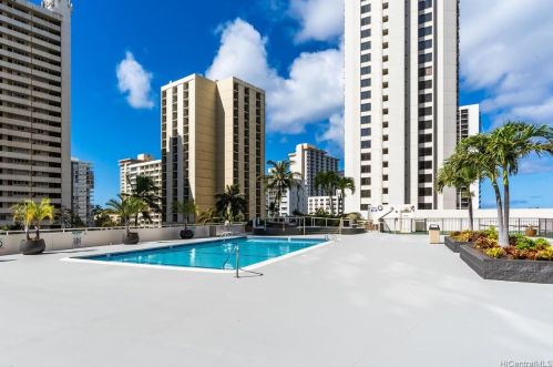 201 Ohua Ave, Honolulu HI 96815-3653 exterior