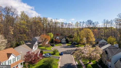 5300 Box Turtle Ct, Woodbridge, VA 22193-5800