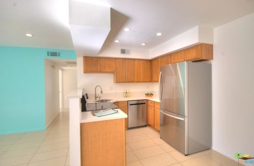 1639 Sunflower Ct, Palm Springs, CA 92262-9718