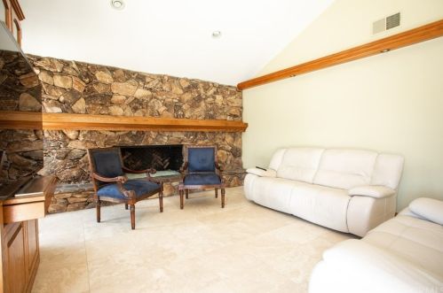 684 Frontier Ct, Anaheim CA  92807-4732 exterior