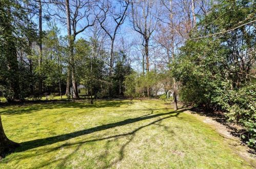 2662 Birchwood Dr, Atlanta GA  30305-3822 exterior