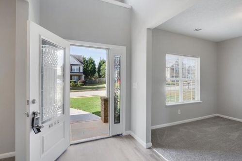2320 Park Estates Dr, Lithonia, GA 30078-6855