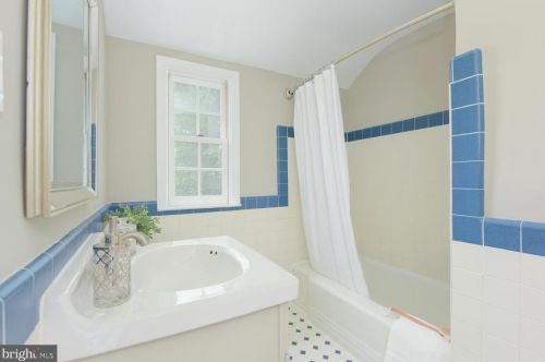 221 Baden St, Silver Spring MD 20901-4839 exterior