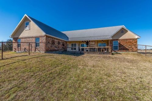 3064 Ball Rd, Whitewright TX 75491-6011 exterior