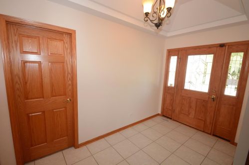 17640 Coronado Dr, Orland Park, IL 60467-8222