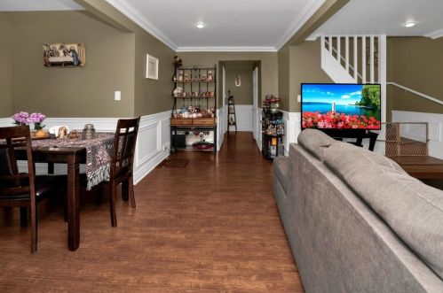 3827 East Ave, Forest View IL  60402-4037 exterior