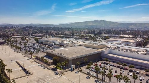 3692 Artesian St, Riverside CA  92503-4125 exterior