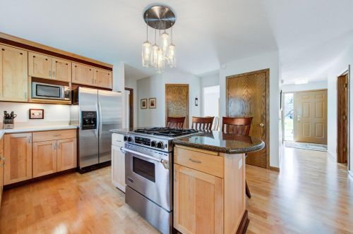 6833 129th St, Saint Paul MN  55124-5317 exterior