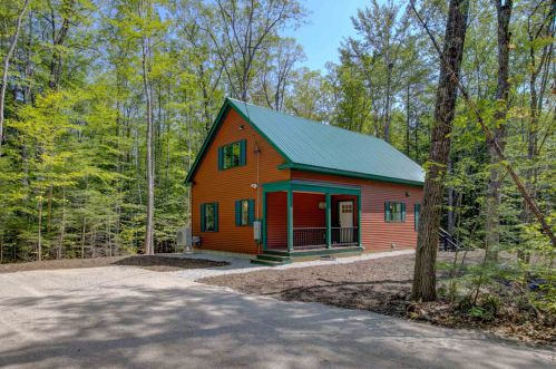 13 Bergamo Rd, Madison, NH 03849-5231