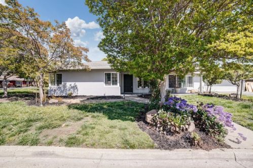 1698 La Bonita Way, Concord CA  94519-1924 exterior