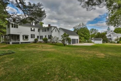 6 Old Jail House Rd, Amherst, NH 03031-2925