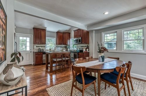 15 Bates Ave, Atlanta GA  30317-1301 exterior