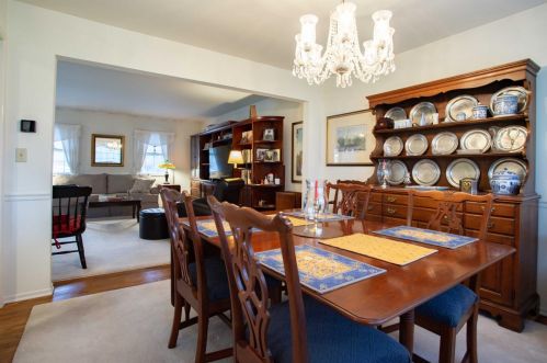 19 Creekwood Sq, Cincinnati OH 45246-3838 exterior