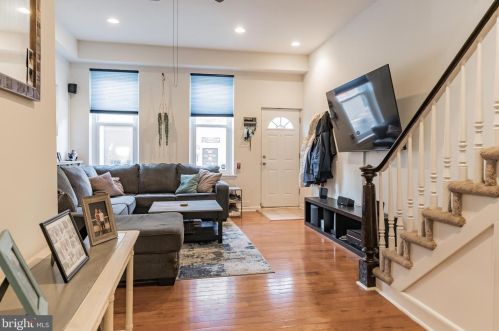 1327 9th St, Philadelphia PA  19147-5741 exterior