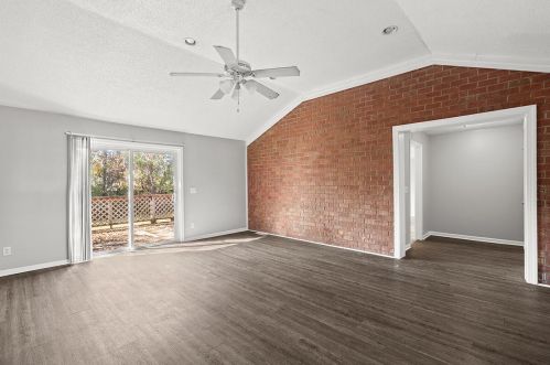 207 Glenda Vw, Ladson SC  29456-4816 exterior