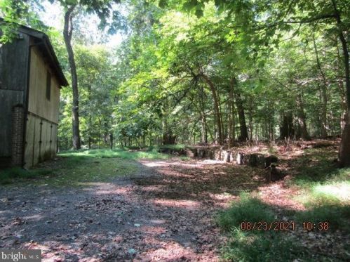 17500 Shenandoah Ct, Ashton MD 20861-9774 exterior