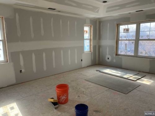 208 Indiana St, Maplewood NJ  07040-3404 exterior