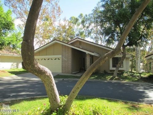 6450 Winona Ct, Calabasas, CA 91377-3803