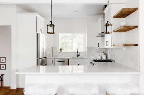 2203 Grape St, Denver CO  80207-3838 exterior