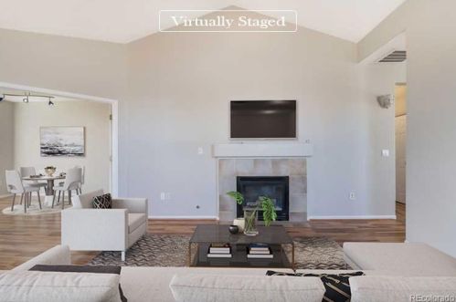 327 Ivory Cir, Denver, CO 80011-9078