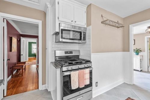 1627 Beacon Hill Blvd, Atlanta GA  30329-2517 exterior