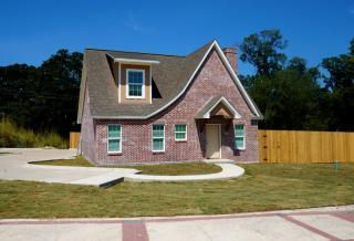 3701 College Main St, Bryan TX  77801-3899 exterior
