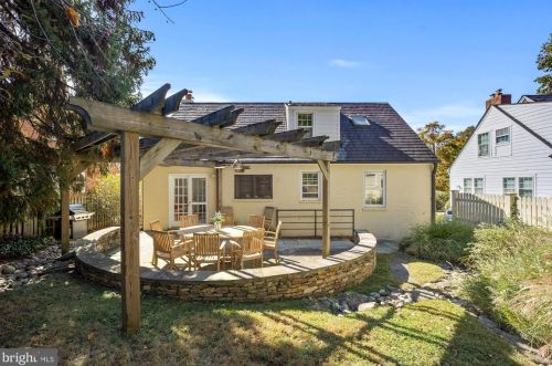 8009 Glenside Dr, Silver Spring MD 20912-7327 exterior