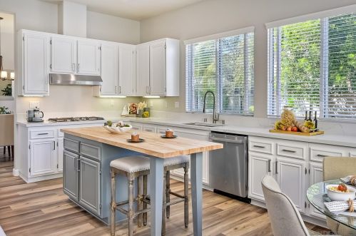 12066 Cassini Ct, San Diego, CA 92131-3806