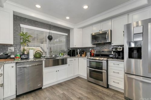 20497 Bloomfield Rd, Riverside CA  92508-2963 exterior