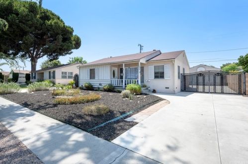 1224 Oak Ave, Fullerton, CA 92833-4130