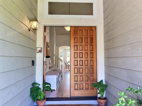 1651 Orange Blossom Way, Encinitas, CA 92024-2457