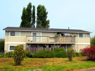 11 F St, Arcata, CA 95521-2625