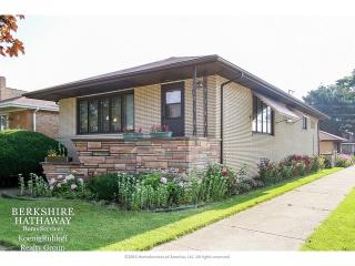 6359 Kilpatrick Ave, Chicago IL  60712-3419 exterior