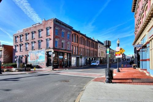 134 Washington St, Norwalk CT  06854-3027 exterior