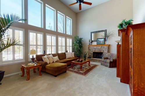 1397 Maple Cir, Barrington Hills, IL 60118