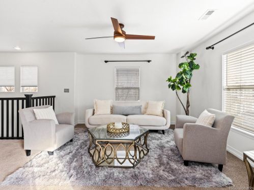 9792 Mayfair St, Englewood, CO 80112-3086