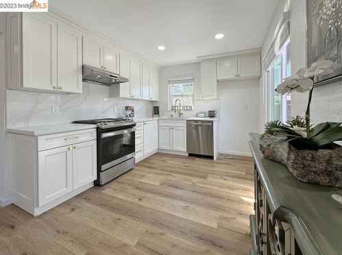 4364 Cheltenham Ct, Concord, CA 94521-4222