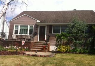 113 Worth St, Iselin, NJ 08830-2456