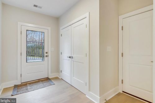 106 Geneva Ave, Silver Spring MD  20910-5105 exterior