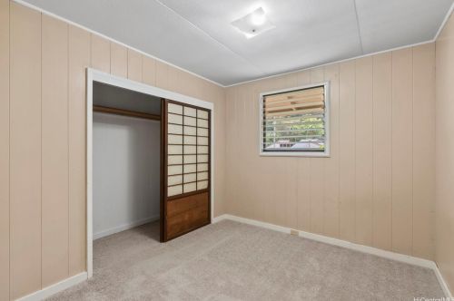 3430 Kaohinani Dr, Honolulu HI  96817-1022 exterior