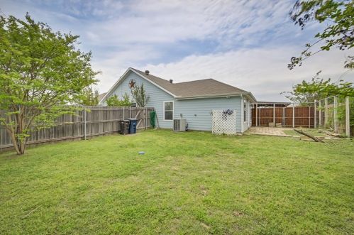10600 Wild Oak Dr, Fort Worth TX  76140-5437 exterior