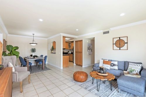 5010 Los Morros Way, Oceanside, CA 92057-3731
