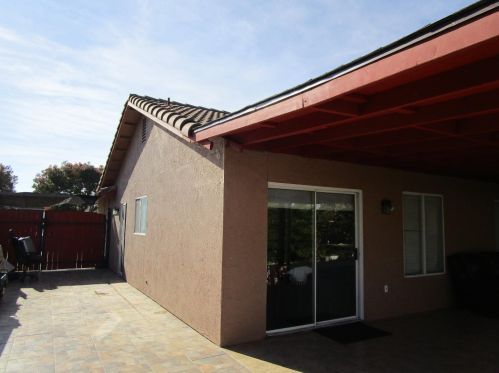 702 Milan Dr, Lemoore, CA 93245-4144