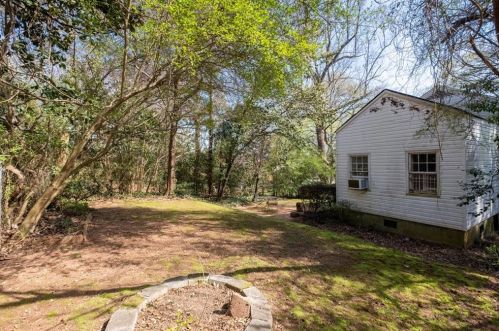 1384 Emory Rd, Atlanta GA  30306-2406 exterior