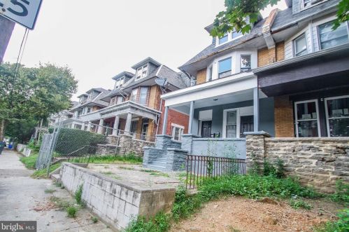 4923 13th St, Philadelphia, PA 19112-1311