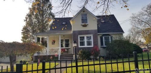 117 Fourth St, Edison, NJ 08837-2653