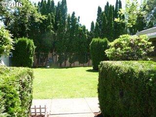17614 Pine St, Portland, OR 17632-4812
