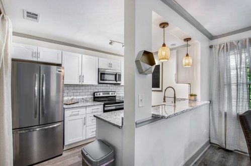 178 Barone Pl, Atlanta GA  30327-1073 exterior